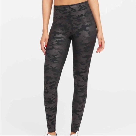 Spanx high waisted black and grey camoflauge army stretchy shapeware leggings - Picture 1 of 5
